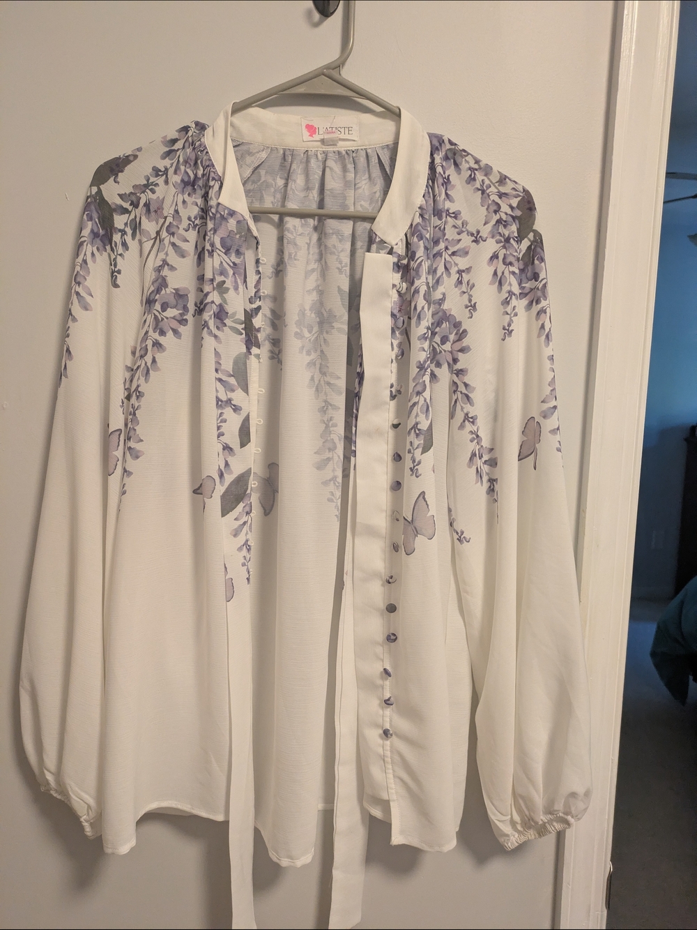 l'atiste Sheer Floral Cascade Button-Front Blouse Size S Tie Collar Puff Sleeves